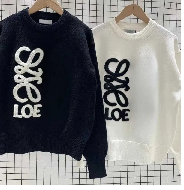 winter women's trend round neck black and white embossed letter new sweater loose and thin