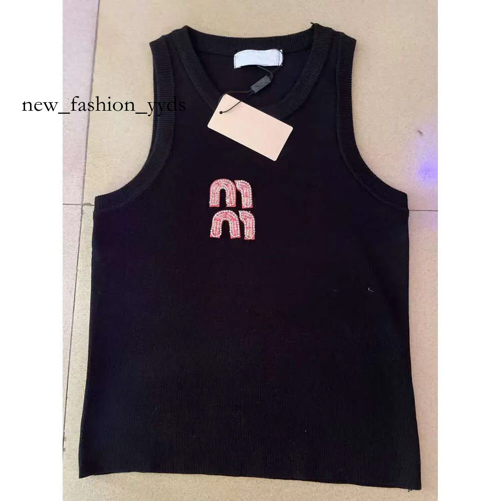 Miu Womens Muily Tanks Women Tops Designer Tank Luxury Vest Pure Cotton Tees Letter Women's Clothing MM Sleeveless Top 73A