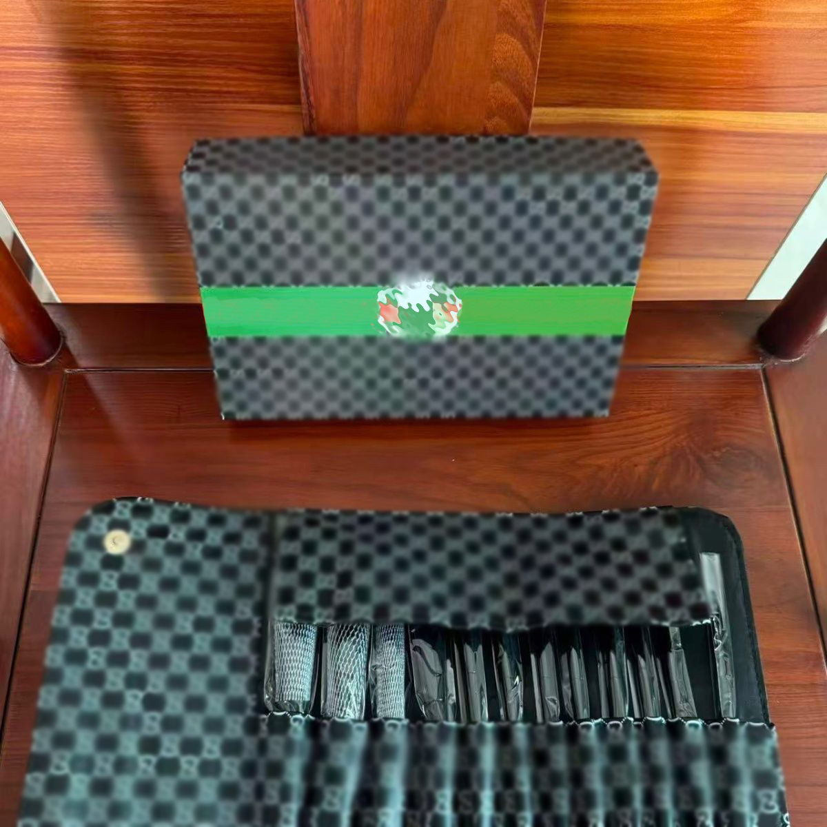 Ensemble de pinceaux de maquillage sablier, portable, en fibre douce de haute qualité, sac de brosse en cuir