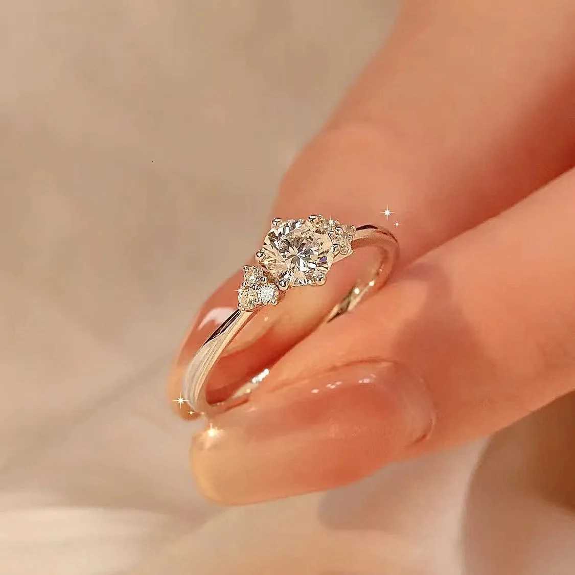 Star Cluster Diamond Ring 1ct Moissanite Womens PT950 Platinum - Exquisite starry face youthful trendy workplace style H260320-image-1098359981