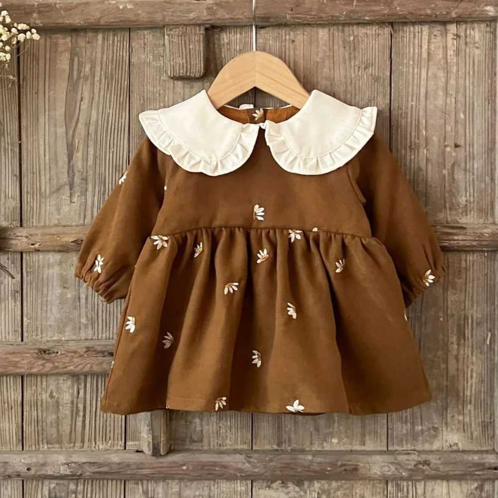 1-3 ans bébé fille automne nouveau Style col de poupée à manches longues robe de princesse florale Version coréenne décontracté enfants CostumeT2