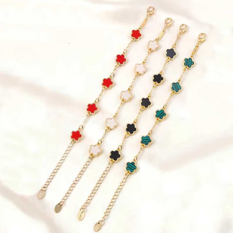 1 Piece of Lucky Flower Womens Simple White Strap Sweet H260321-image-1098476724
