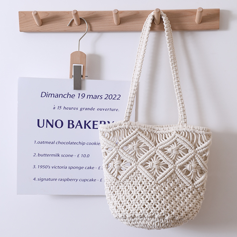 Accessorio moda estivo D19: esclusivo zaino a tracolla in tela di paglia intrecciata di nicchia