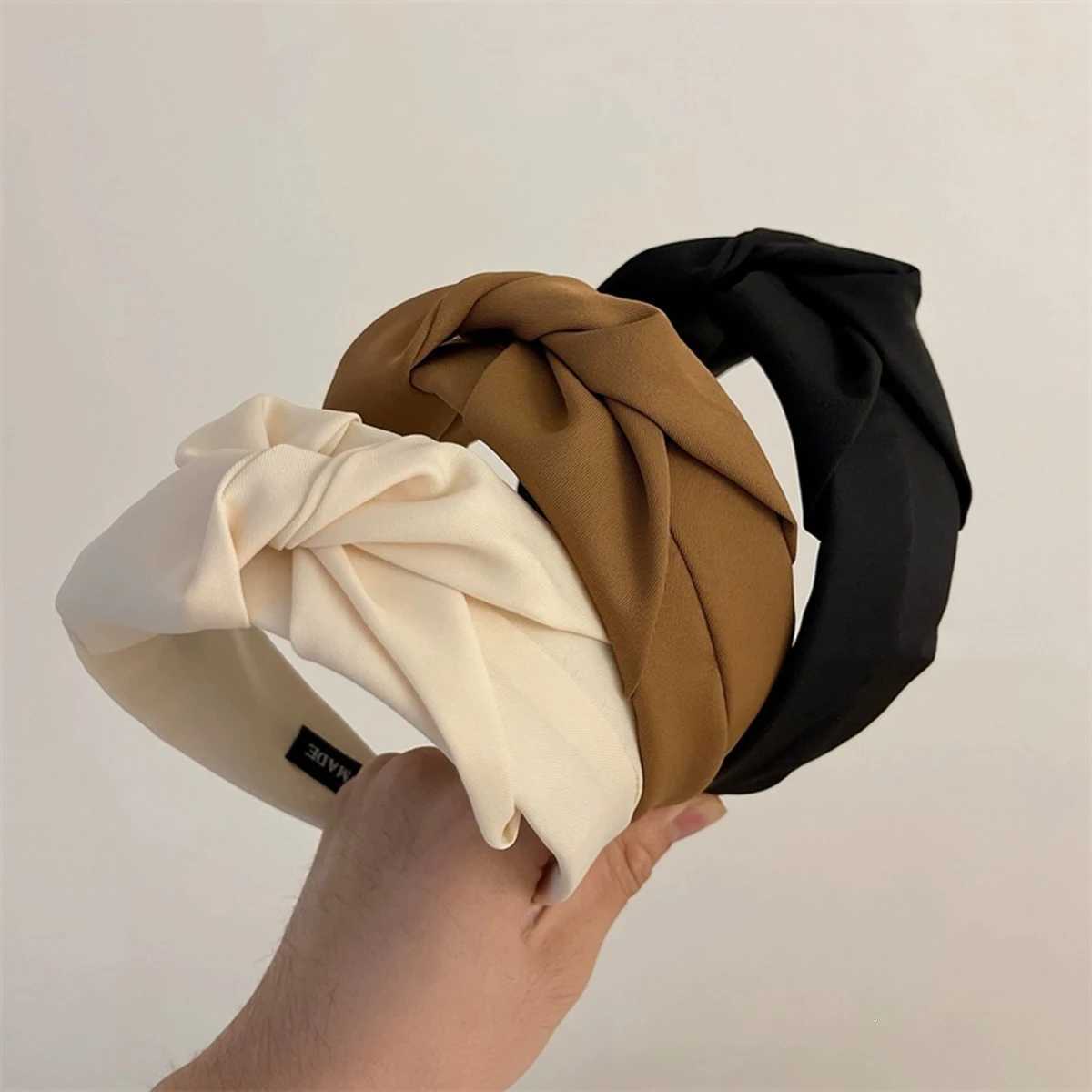 Solid-color fabric wide-edge knotted pleated mesh red headband versatile simple and elegant headband hairpin H260321-image-1098451042