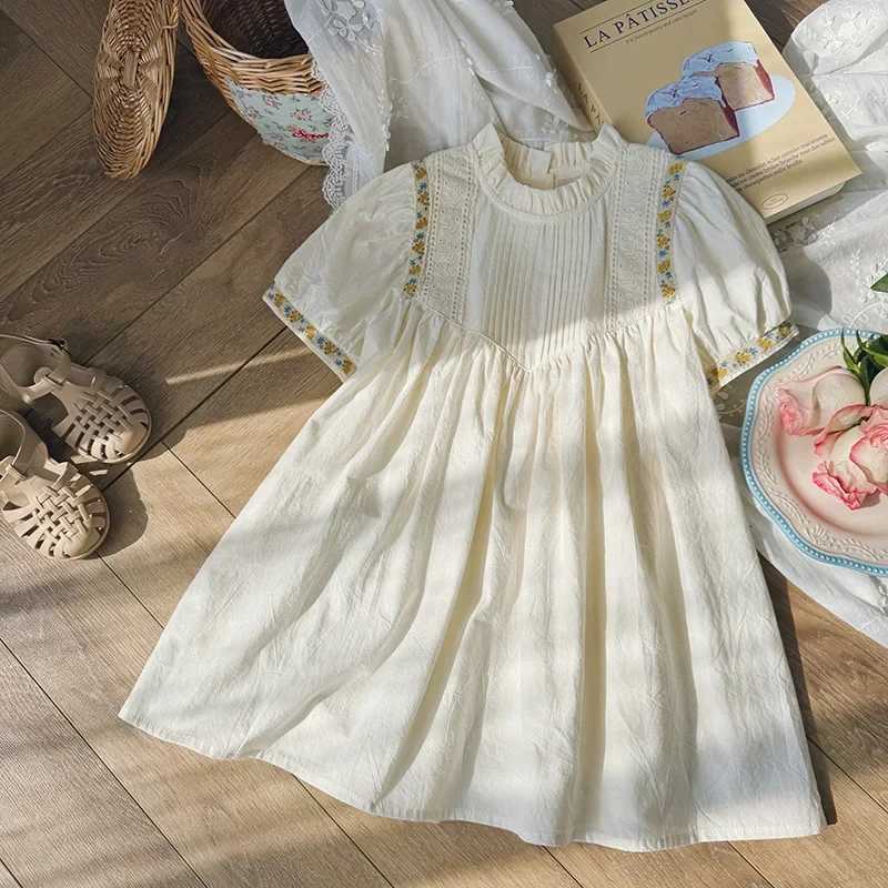 Summer New Childrens Clothing French Pleated Girls Dress Fashion Stand Up Collar Lace Embroidered Temperament Baby Kids DressT260319-image-1098406851