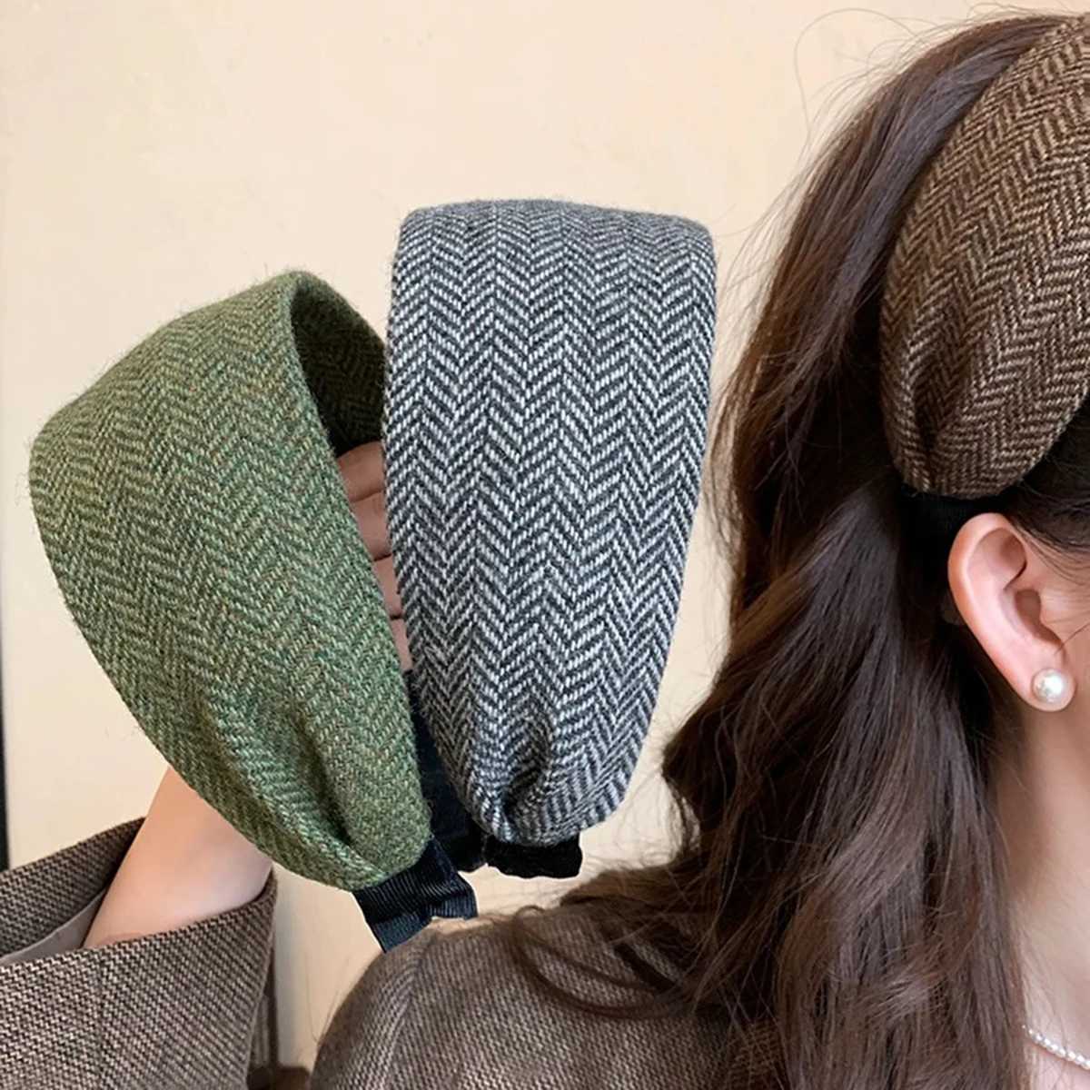 AWAYTR Vintage Wide Headband Women Thick Wool Hairband Fashionable Hair Accessories Stylish Hairband Chic Wide Headband Women H260321-image-1098451027