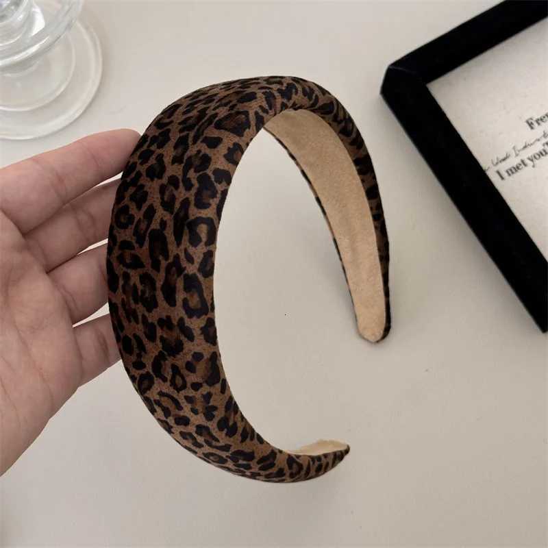 4CM Wide Leopard Printed Velvet Headband with Sponge Padding for Womens And Ladies Daily Casual Hair Hoops Accessories H260321-image-1098450691