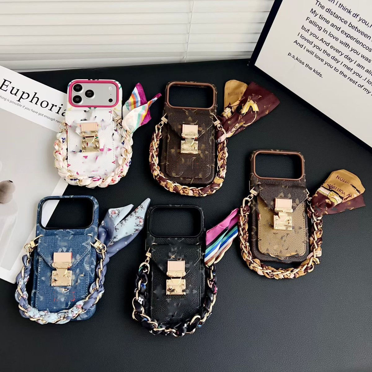 1V Phone Case For Iphone 17 16 15 14 13 Pro 12 11 Max Plus 16Pro Classic Print Phone Case Gold Plated Lock Decoration 17Pro 15Promax 17Promax Cover
