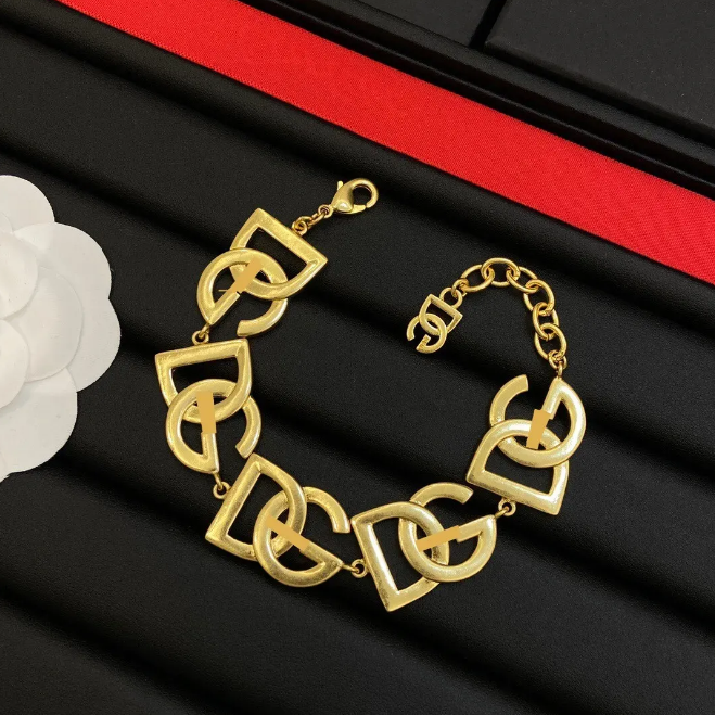 Fashion Designer Bracelets Cuban link charm youth chain Vintage Style D Mens G Womens letter Pendant Necklace Bracelet Combo
