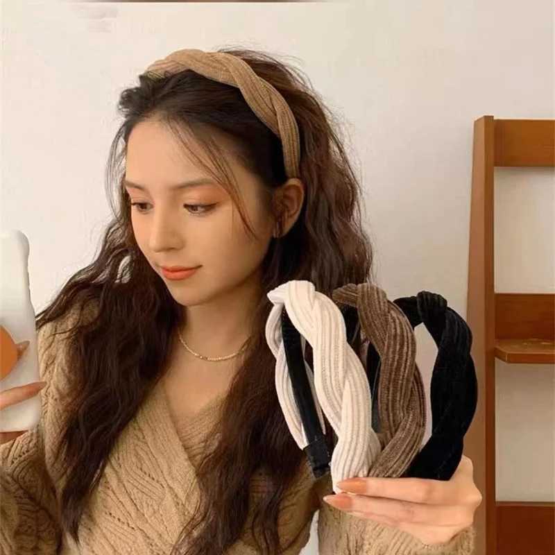 Nouveau Simple Large Bord Latéral Tissu Bande De Cheveux Femmes Mode Coréen Rétro Tressé Bandeau Solide Noeud Cerceau Filles Accessoires De Cheve