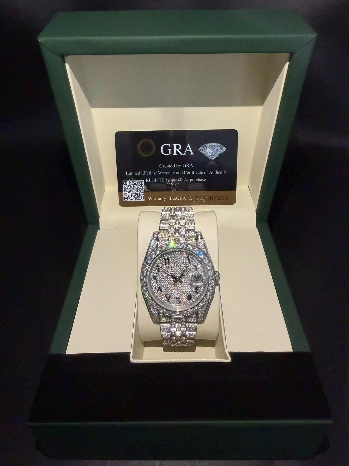 VVS Montre Moissanite montre glacée de haute qualitémontre diamant montre glacée montres en diamantLes montres de créateurs conviennent aussi bie