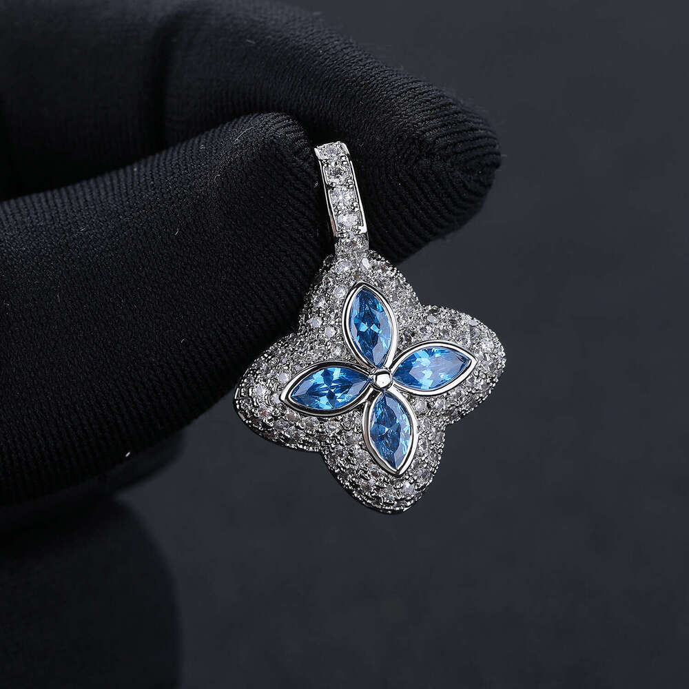Hip Hop Ice with VVS moissanite Cross-Border European and American Four-Leaf Clover Pendant Versatile Sweater Clavicle Chain Exquisite Colorful Fash