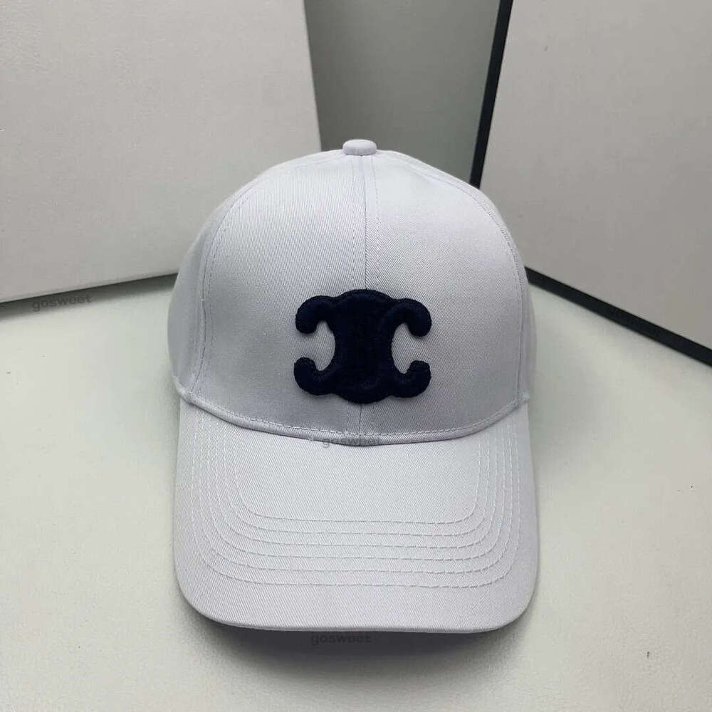 Free shipping Designer Cap Women Hats Fitted Hat Men Baseball Caps Female Summer Casual Hundred Take Protection Sun Retro Classic