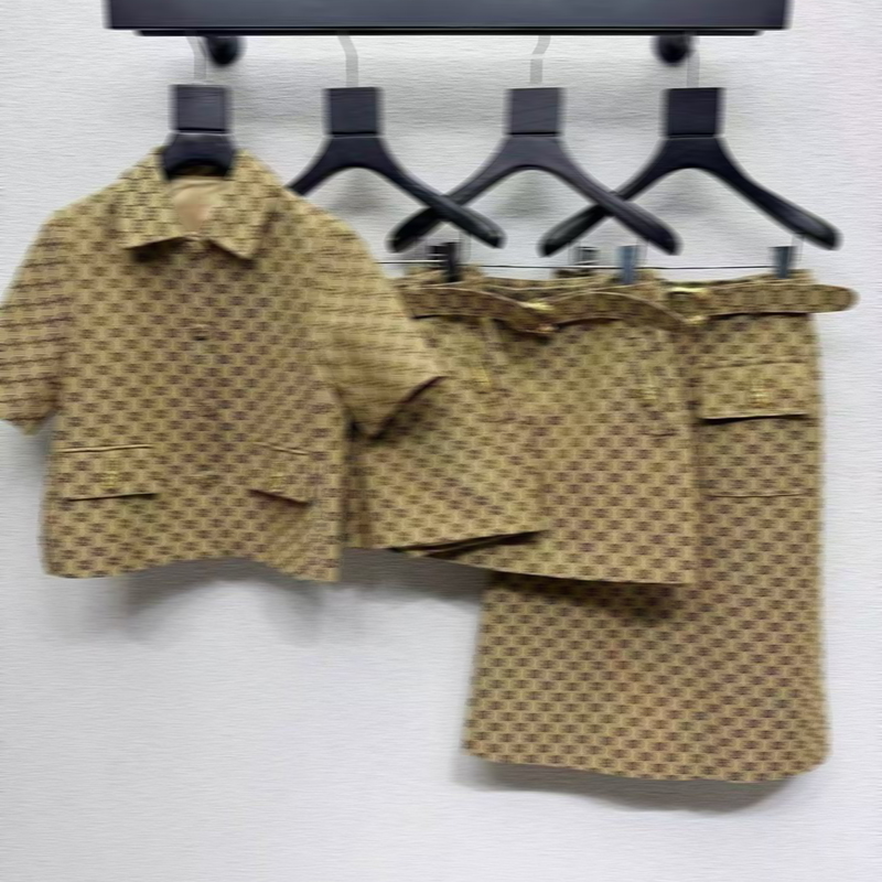 high quality summer new womens retro fashion designer sleeved jacket top with short skirt series