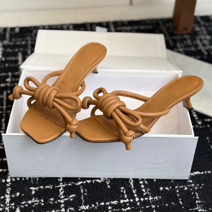 Top quality real Leather Bowtie Mules shoes open toe kittens heel Sandals low heels slippers slides Luxury designer slippers womens beach shoes Vaca