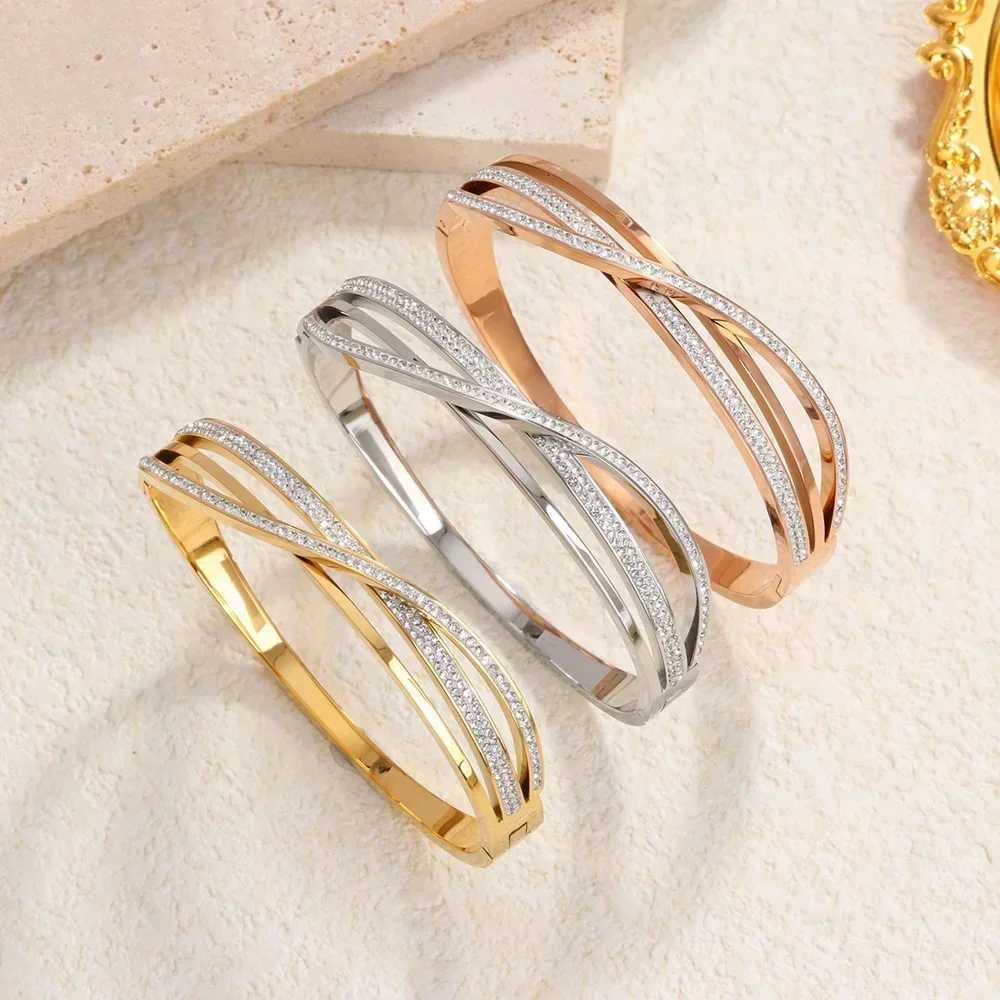 Stainless Steel Cross Zircon Luxury Gold Plated Jewelry Bangles Womens Jewelry Wrist Accessories Mothers Day Gift H260323-image-1098772496