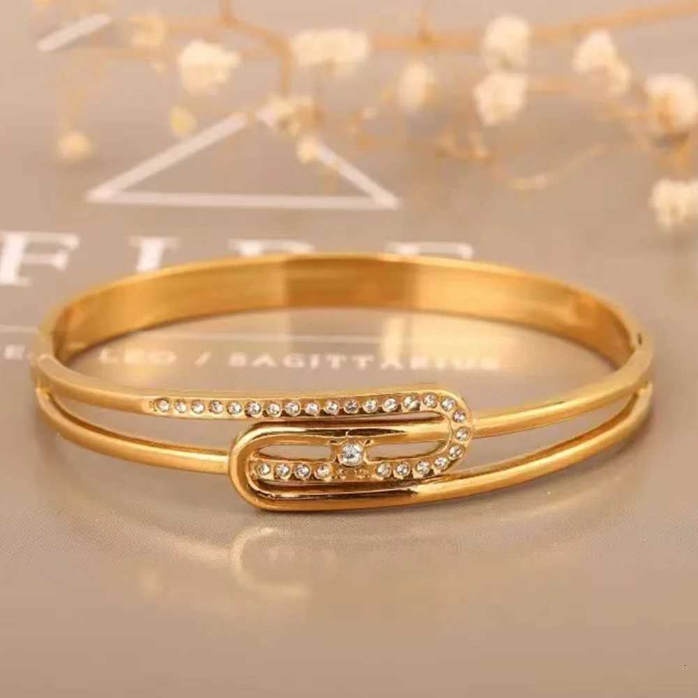 Bracelets à pression en acier inoxydable pour femmes, couleur or, Zircon ajouré, accessoires de mode, cadeau, bouton de 60mm, H260323