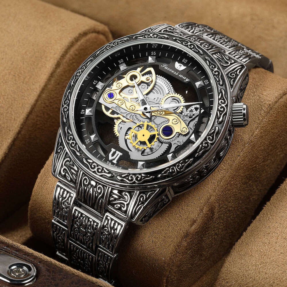 Retro men's automatic mechanical watch, carved hollow watch, fashionable and domineering watch