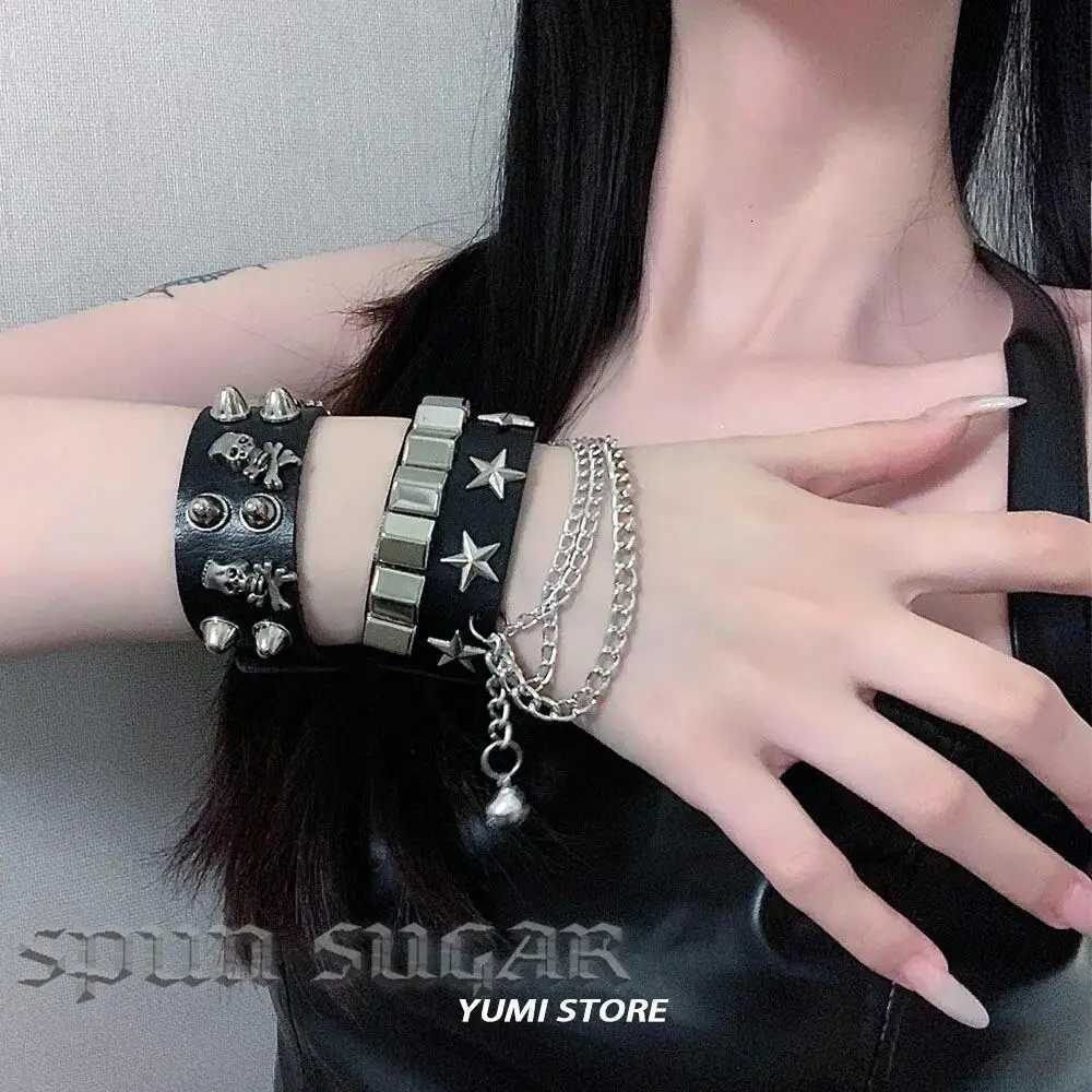 Punk Rivet Star PU Leather Bracelet For Women Men Hip Hop Gothic Dark Girl Rock Jewelry Pendant Love Chain Hip Hop Accessories W260324-image-1098911989