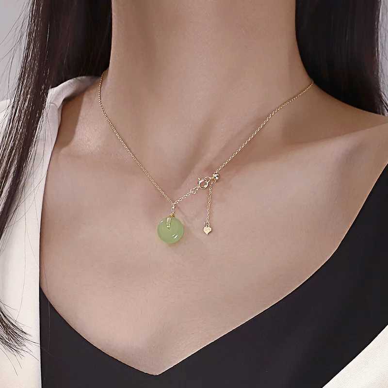 VENTFILLE 925 Stamp Silver Color Hetian Jade Necklace for Women Fashion Peace appine Jewelry Gift H260324