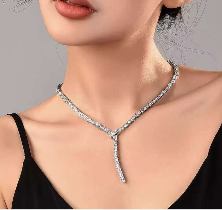 Collier Collier de créateur pour femme V plaqué or, chaîne serpent, 48cm, 6mm, cristal, 9 styles, bracelet assorti, bijoux de luxe à la mode pour