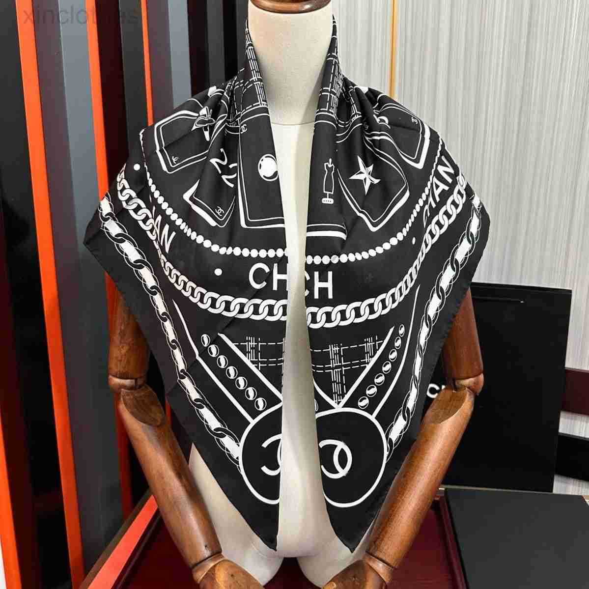 2026 New 90Cm X , Luxury Minimalist Style, perfume Designer Scarf, Square Outdoor Shawl, cologne Silk Headscarf, Beach Fashionable Women's Scar