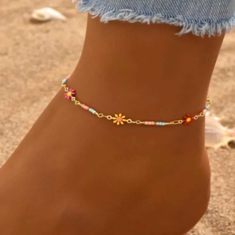New Fashion Chrysanthemum Daisy Chain Anklet for Women Summer Boho Chic Daisy Beaded Foot Chain Party Vocation Jewelry Gifts H260325-image-1099067675