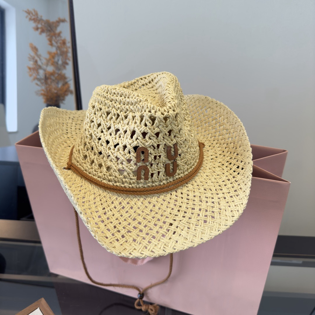 2026 Chapeau seau de créateur en paille pour femmes, nouvelle casquette pare-soleil de plage d'été Simple et polyvalente pour l'extérieur