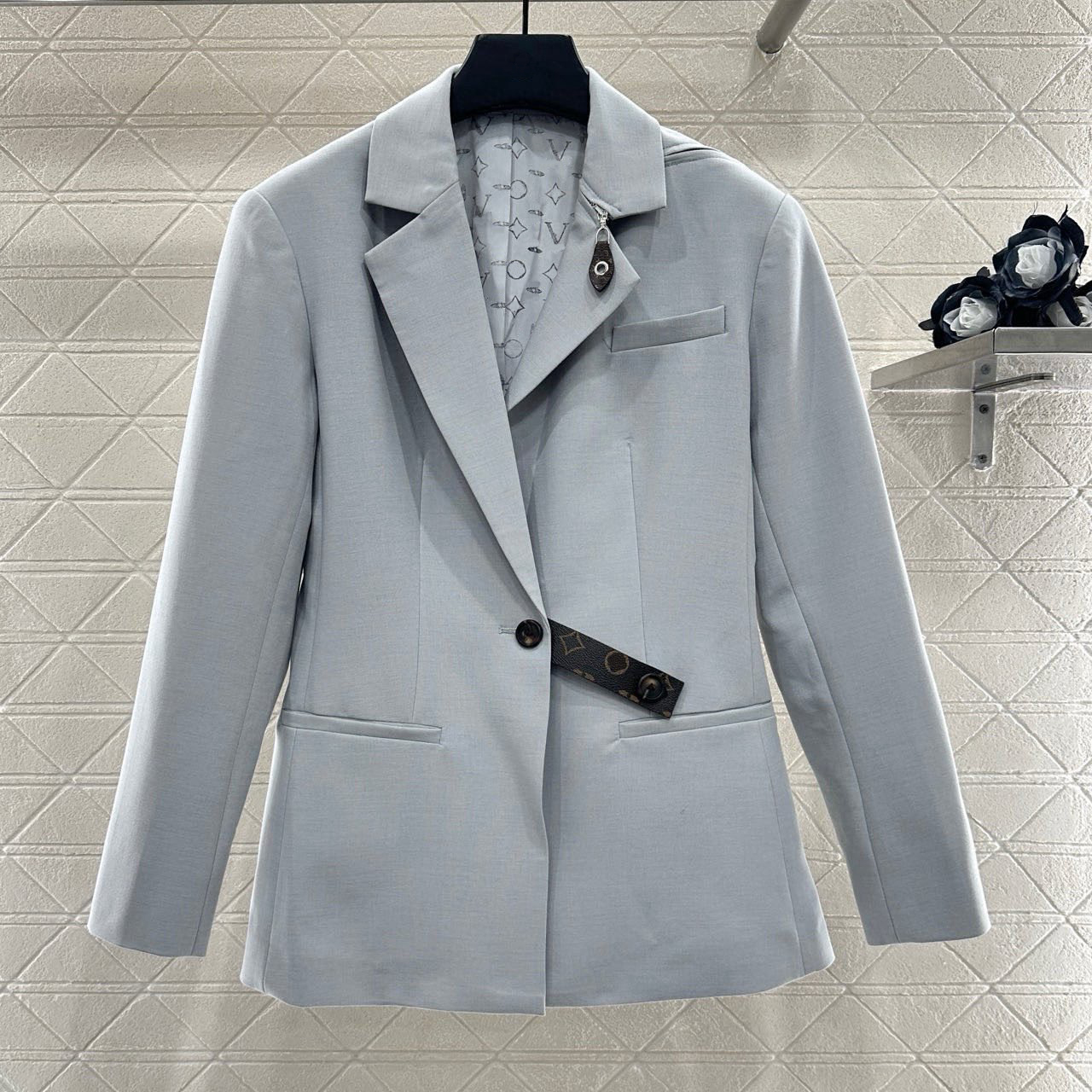 Winter Plaid Down Coat Lapel Neck Pocket Designer Down Jackets Female Thicken Long Sleeve Outerwear Luxury Letters Jacquard Coat Clothing