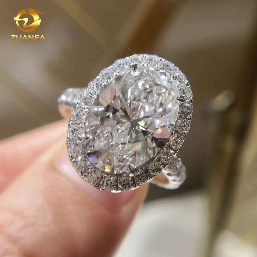 14K White Gold VS DEF Color IGI Certificated 4CT Oval Cut Halo CVD Lab Diamond Ring