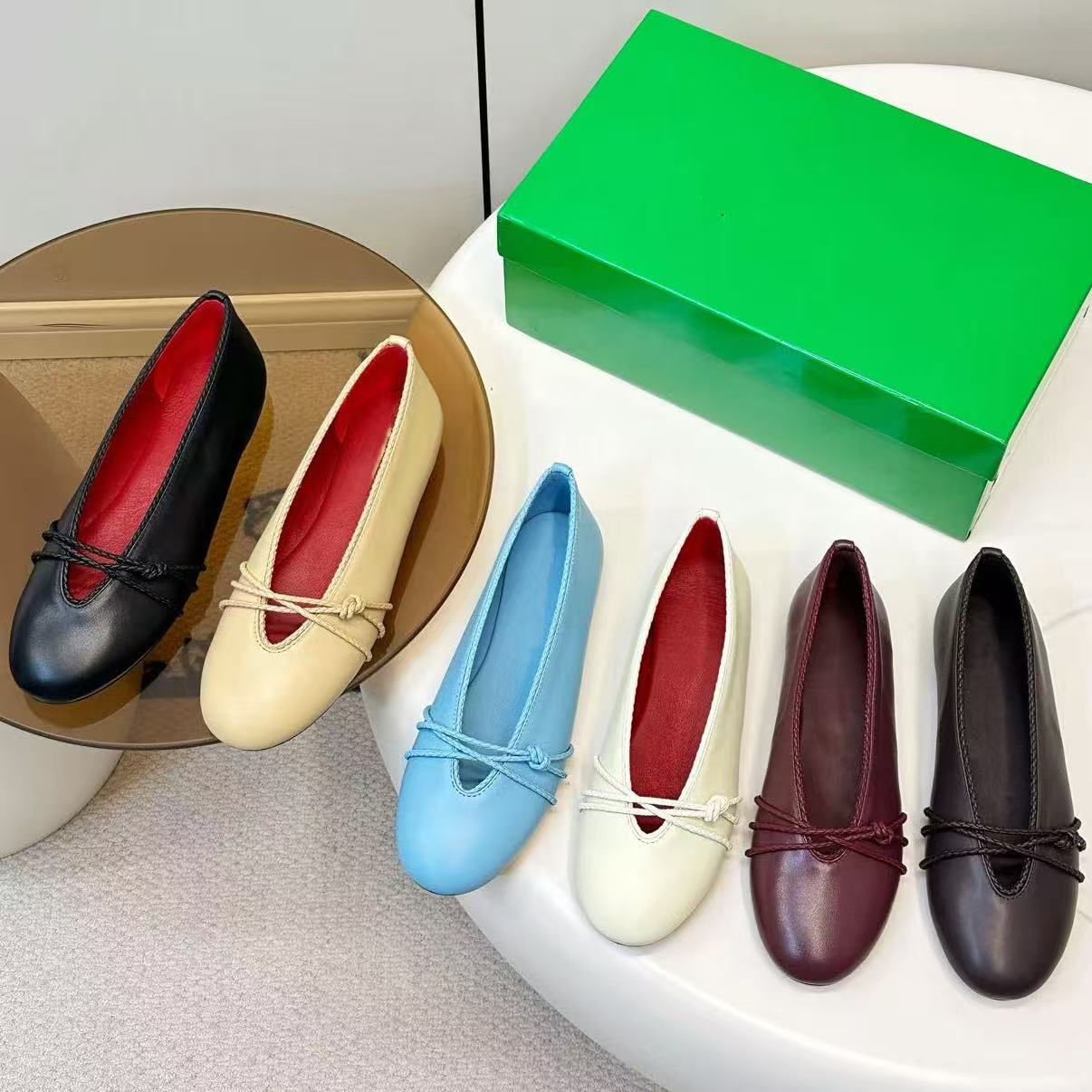 Top Quality Designer Woman Coaxial detailing Flat Shoes Comfortable Leather Arrival Retro Round Toe Woman Mary Janes Mules High quality Minimalis-image-915479915