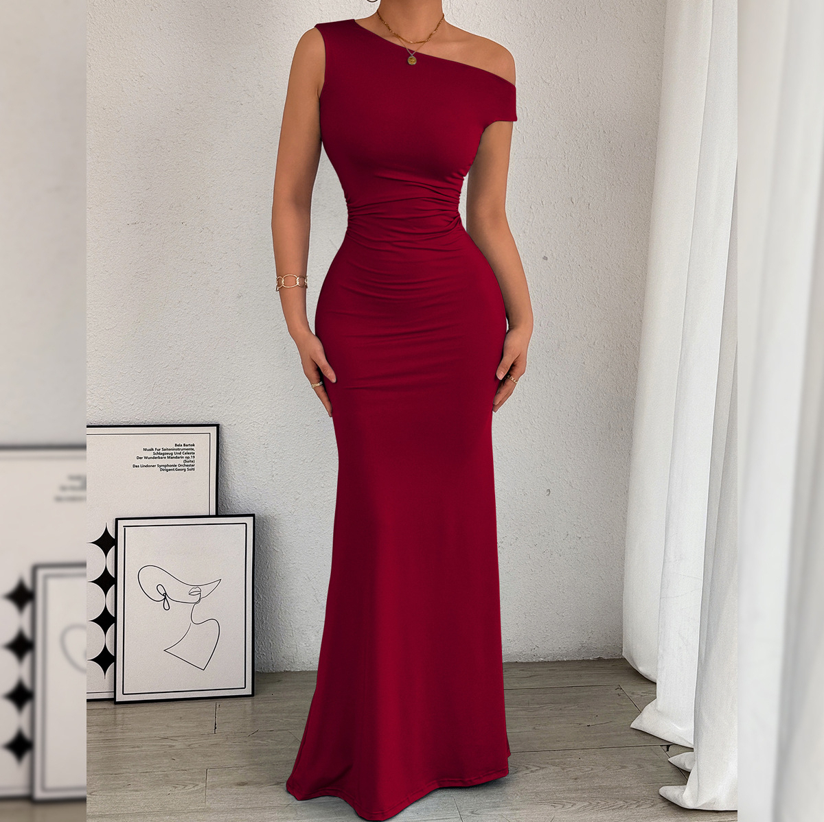 Robe sexy sans manches, épaules dénudées, décolleté, taille plissée, offre spéciale, nouvelle collection 525