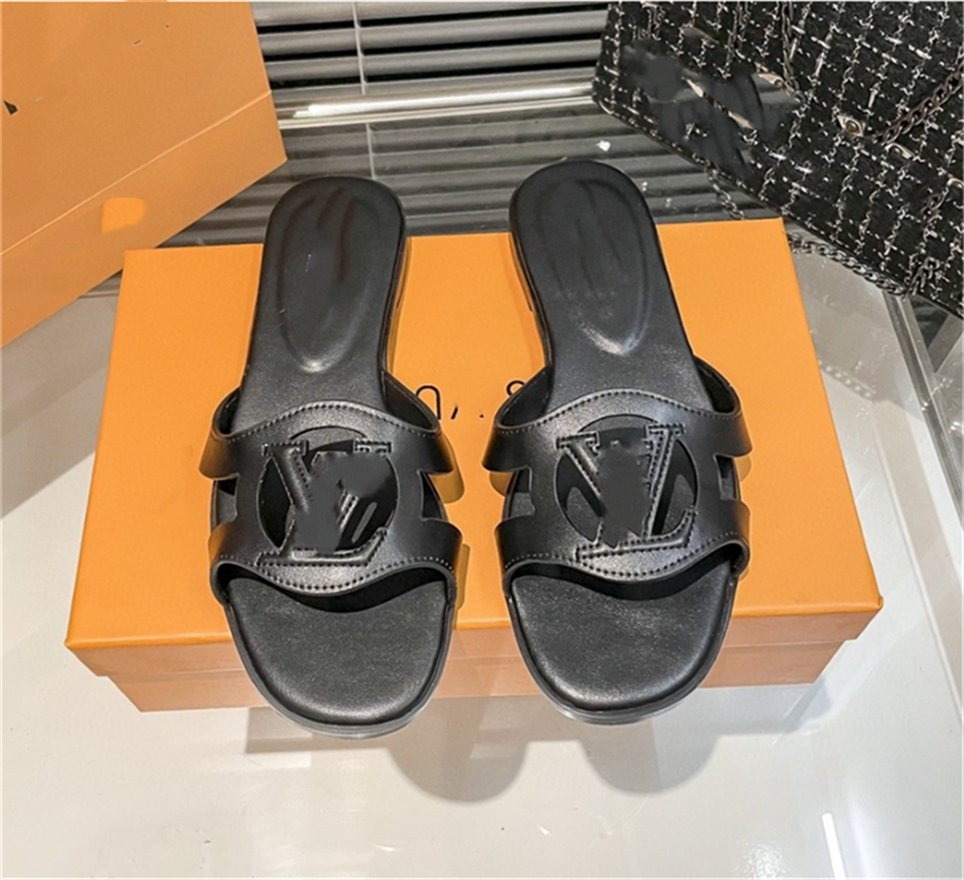 2026 Designer Slippers For Women Letters Hole Luxury Luxe claquette Ladies Summer Casual Slides Sliders Sandals Woman female mules sandles Beach Sho
