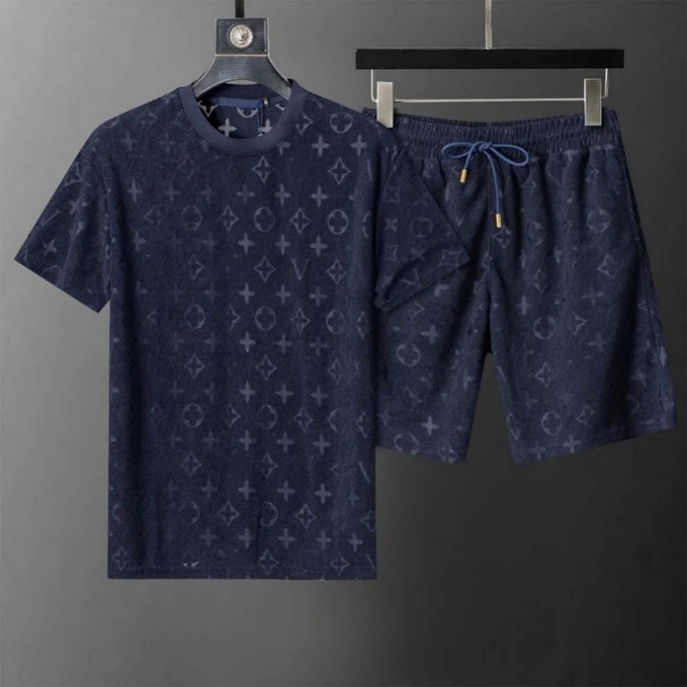Luxury Designer Mens Tracksuit Summer Fashion Male Sets Letters Print Short Sleeve Tees Suit High end Quality 15 Color T Shirts Tops and Shorts 2 Pi