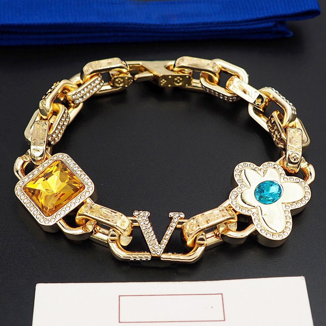 Bracelet jewelry designer for women luxury designer bracelets stylish gem bracelet accessory exquisite handcrafted jewelry pieces very good-image-1099334463
