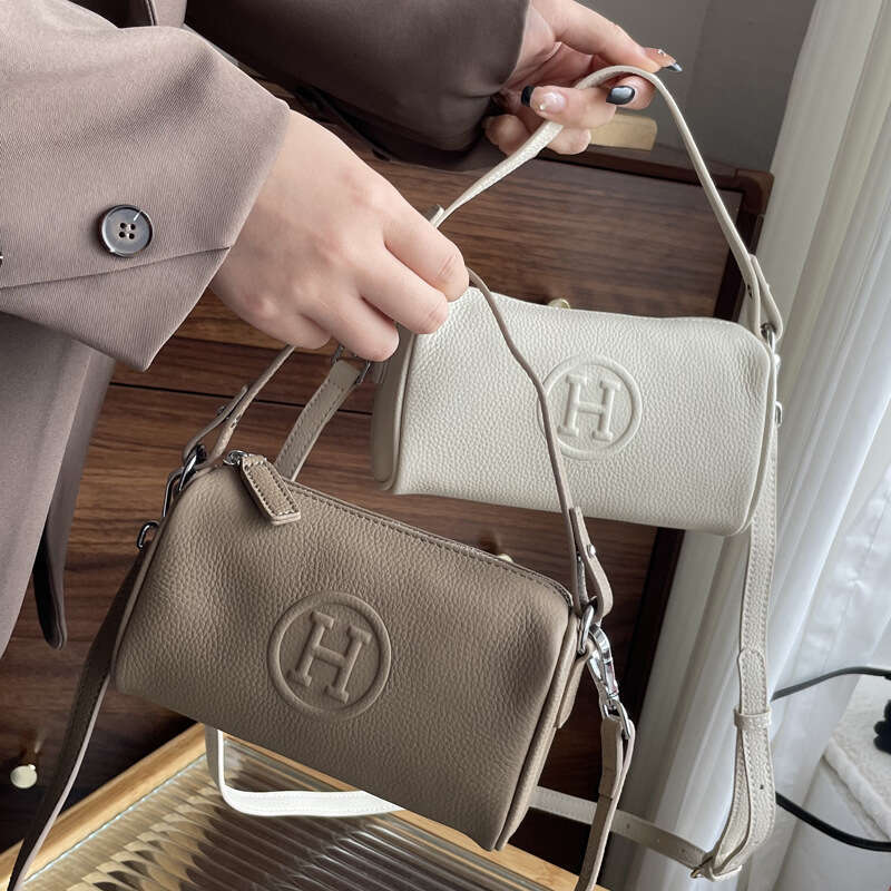 Genuine leather women's new spring-summer fashion high-end versatile pillow top-layer cowhide crossbody shoulder small bag trendy