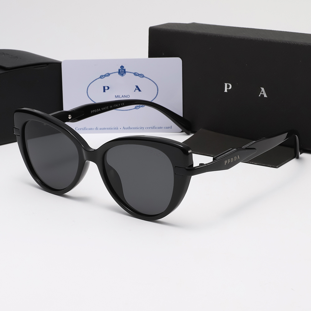 lunettes de soleil design Mode populaire pour les femmes vintage élégant lunettes de chat mode Big LOGO rue exquise bord de mer vacances lunettes