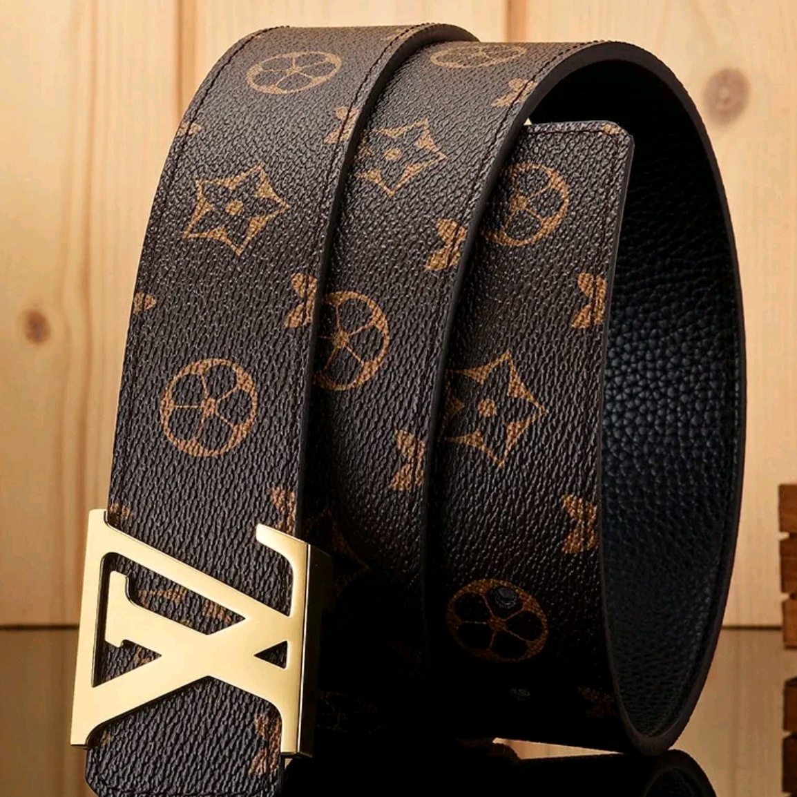Luxury Designers Belt Women Designer belts Men Waistband Ceinture Brass Buckle Genuine Leather Classical Womens Mens Cowhide With Box