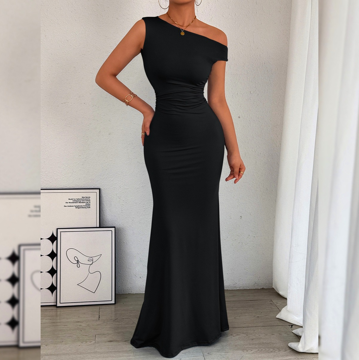 Robe sexy sans manches, épaules dénudées, décolleté, taille plissée, offre spéciale, nouvelle collection 526