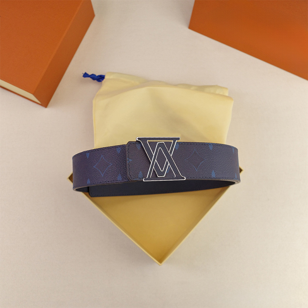 Designer Belt Mens Fashion Belt Womens Luxury Belts Classic Smooth Buckle Leather Belt 4cm Width High Quality Come With Gift Box 95-125cm Length