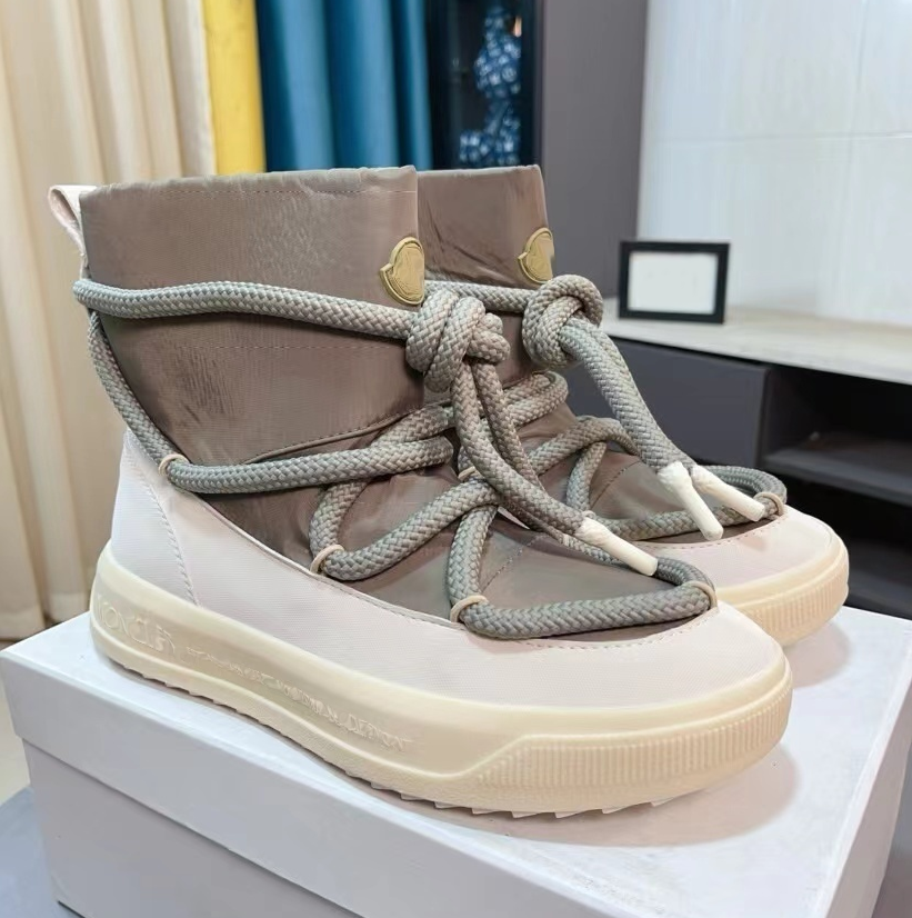 Nouvelle arrivée Winer bottes de neige vers le bas bout rond plate-forme semelle épaisse dentelle-orteils bottines faites à la main
