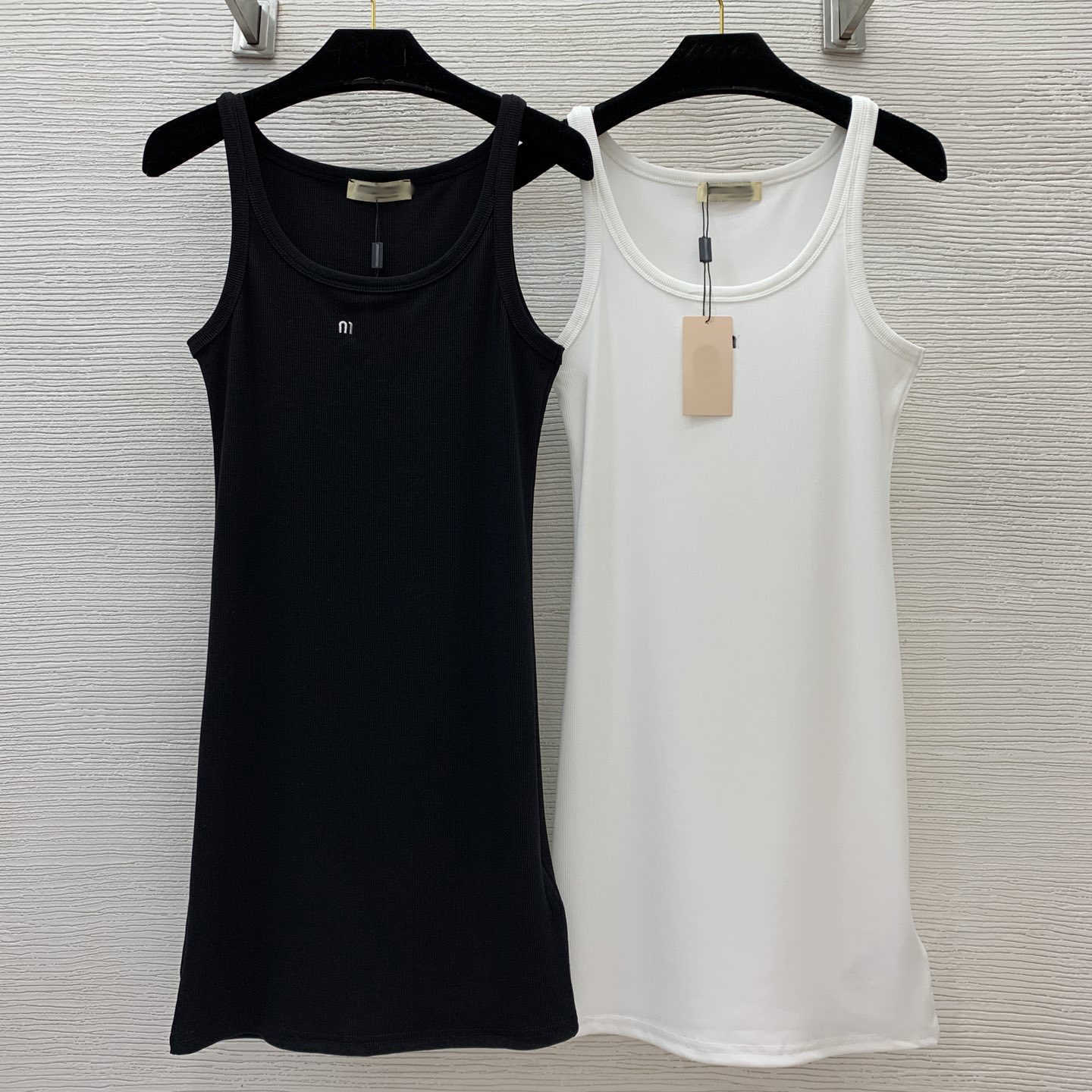 Black Spaghetti Strap Dress Women Summer Knitted Dress Versatile Base Layer Sexy Hot Girl Skirt Inner Match Wrap Around Skirt 260327
