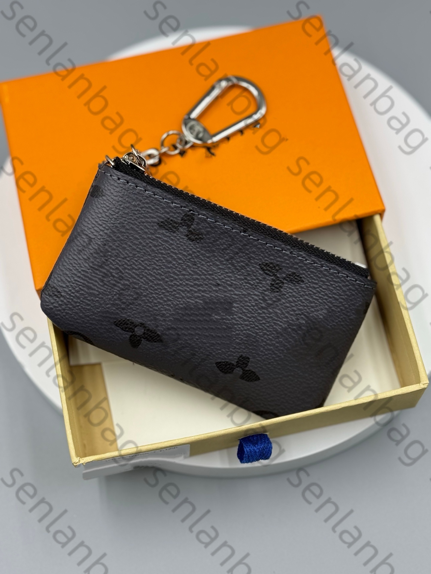 Luxury designer fashionable men's and women's keychains, credit card holders, coin bags, luxury mini wallets, leather bags, dust bags, exq