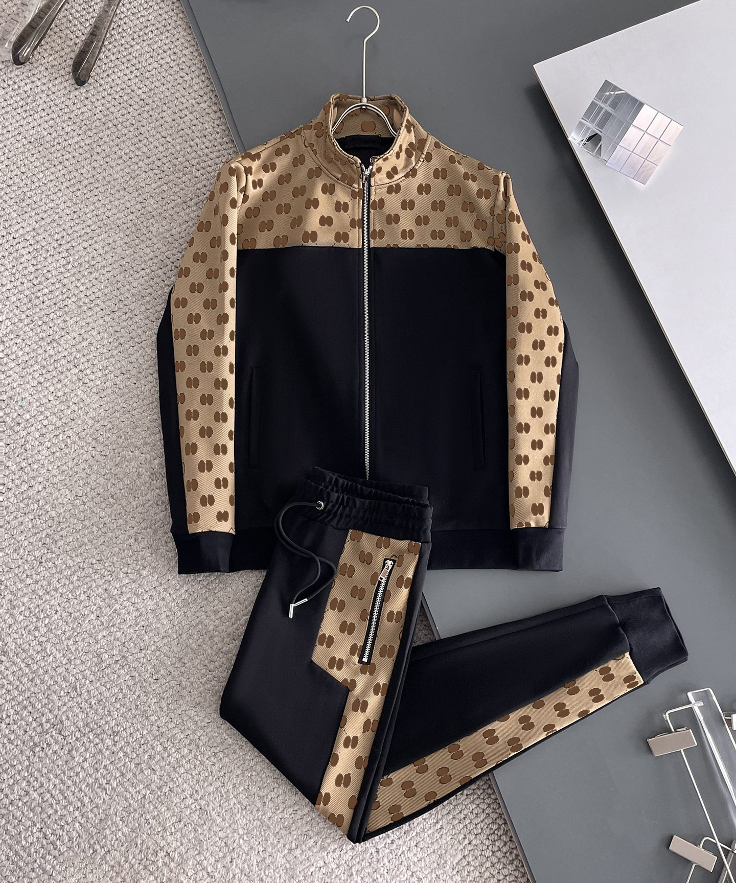 Mens Tracksuits hoodies set Designers Sweatshirts Suits Men Tracksuit sweater Suit Coats Man Womens Two Piece Set Jackets Hoodies Pants Sweatshirt S