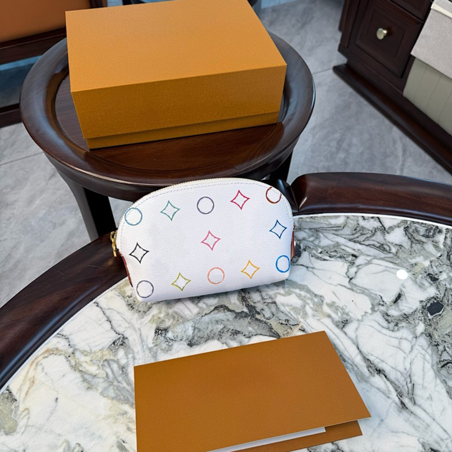 Womens Cosmetic Bags Cases Bag Designer Genuine Leather Retro Genuine Leather Shell Bag Tote Classic Old Flower Handbag Fashion Letter Luxury Bag
