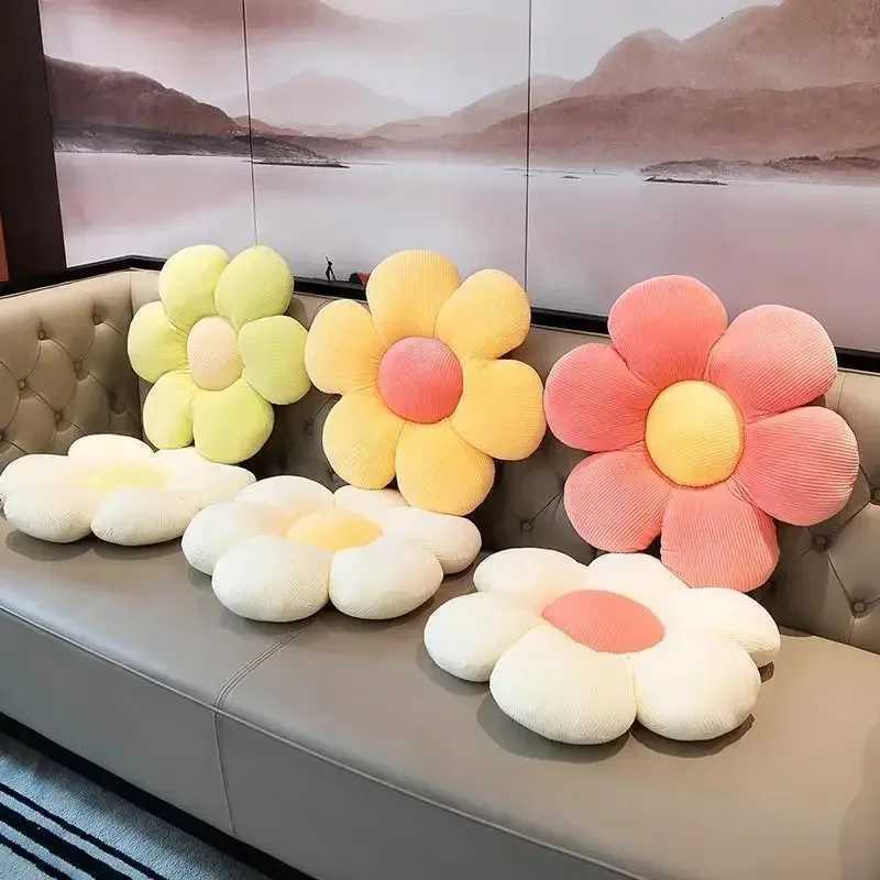 3 Styles Sunflower Pillows Small Daisy Cushions Petals Flower Cute Birthday Gifts 35cm Home Decorations Bedroom Office Supplies H260330-image-1099630156