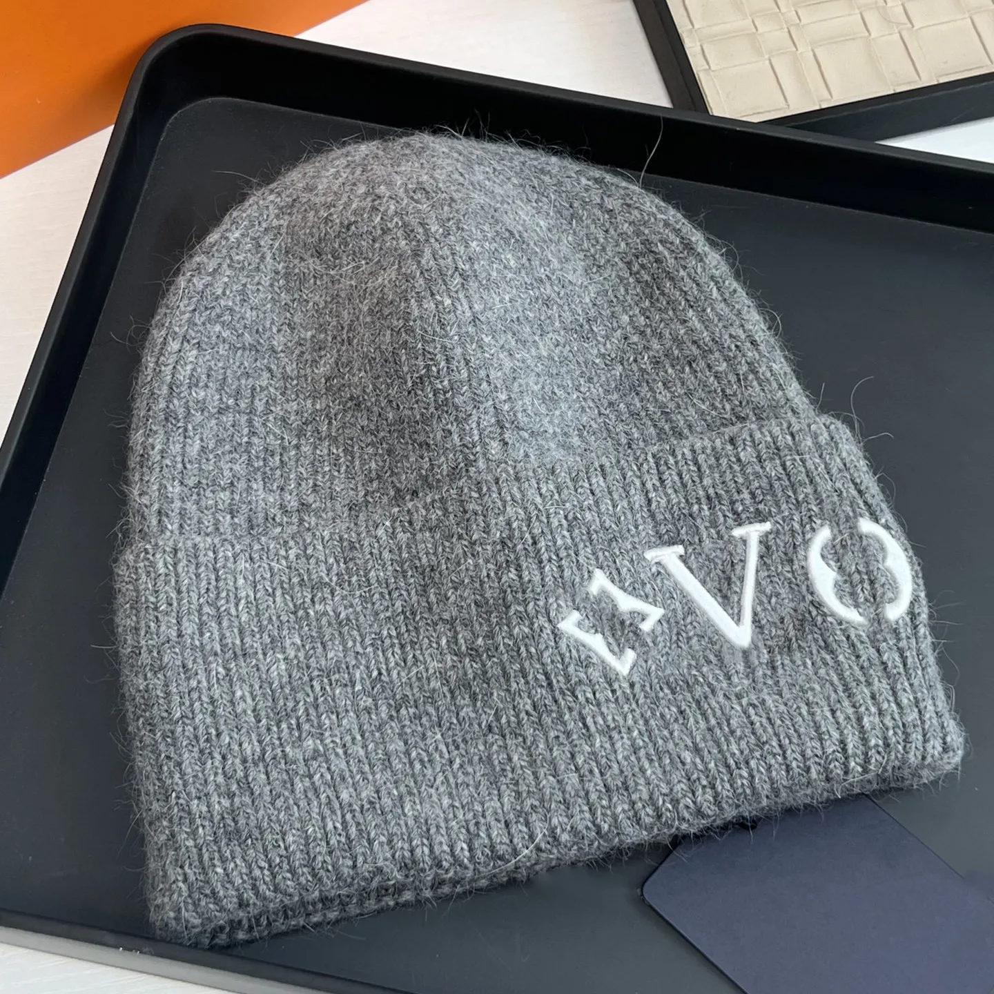 Beanie Designer Knitted Hats For Mens Womens High Version Versatile Breathable And Comfortable Suitabl Autumn Winter Warmth Beanies Hat