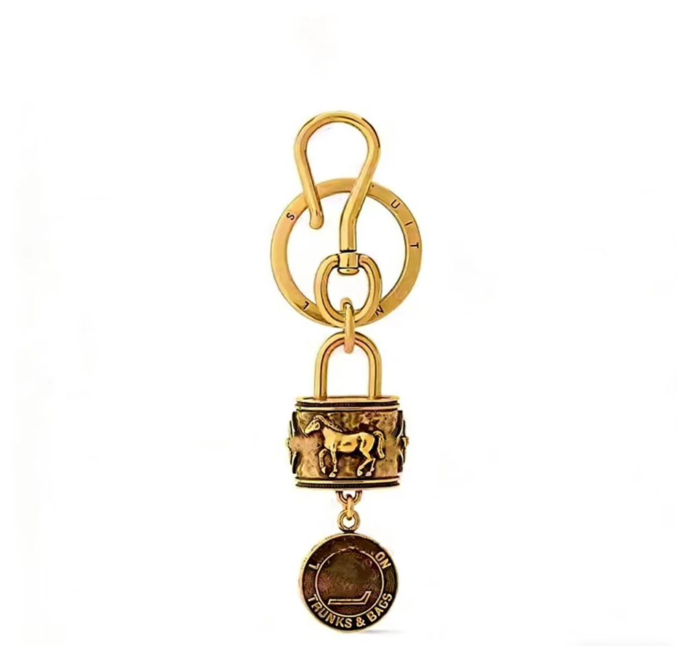 Fashion Classic Speedys P9 TRUNKS BAGS Keychains styles Luxury Charm HORSE Relief Monogram chains designer unisex bag car key holders for men and wo