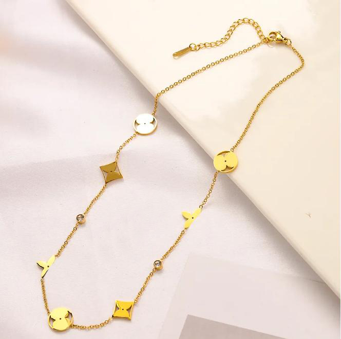 20style Luxury Designer Necklace 18K Gold Plated Necklaces Chain Pendant Women Wedding Jewelry Accessories Gift