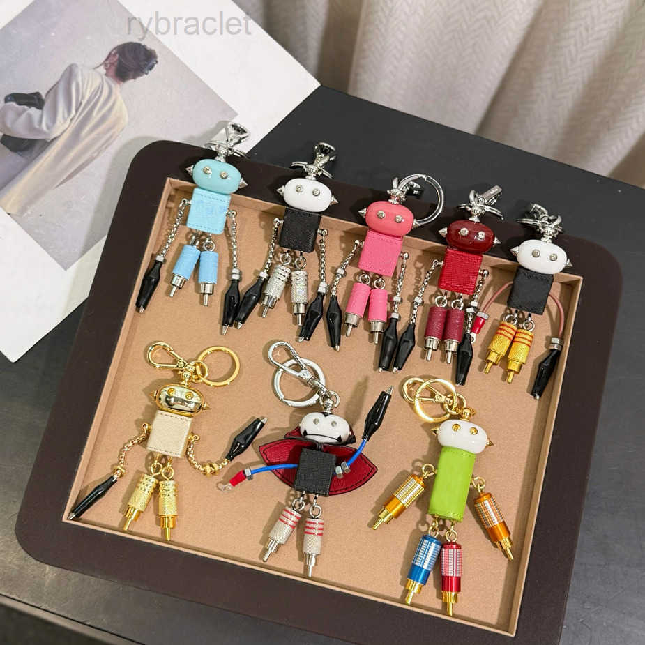 Newest Designer Bag Luxury Keychain Personalized Metal Robot Pendant Handbag Charm For Women Men Accessories Key Chain Gifts 14 Styles C9d
